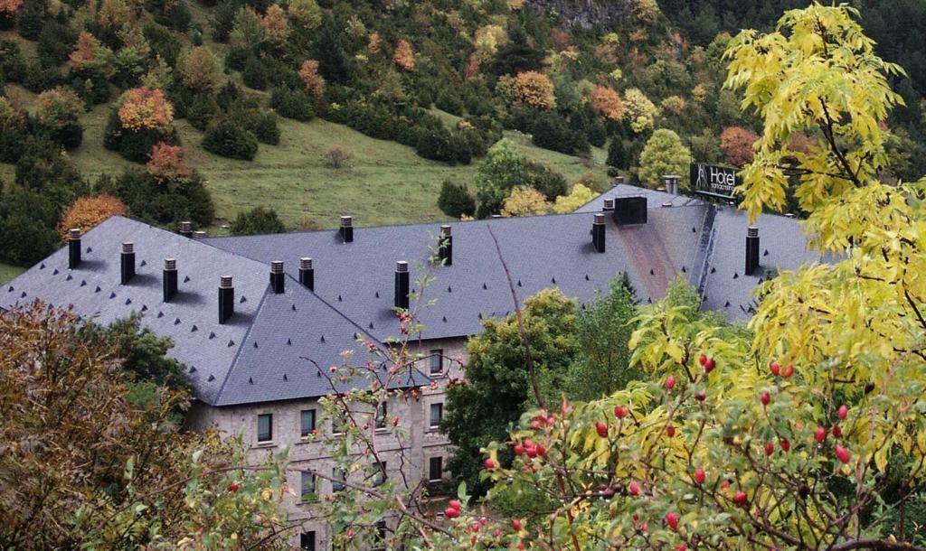 Hotel Santa Cristina Petit Spa Canfranc Exteriér fotografie